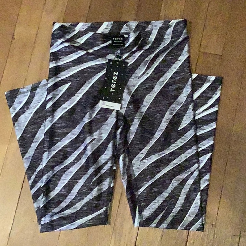 Terez NWT leggings size medium